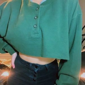 Cute green long sleeve crop top